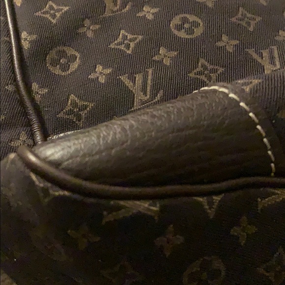 ⭐️April week Sale⭐️ Louis Vuitton Bag - Picture 4 of 5